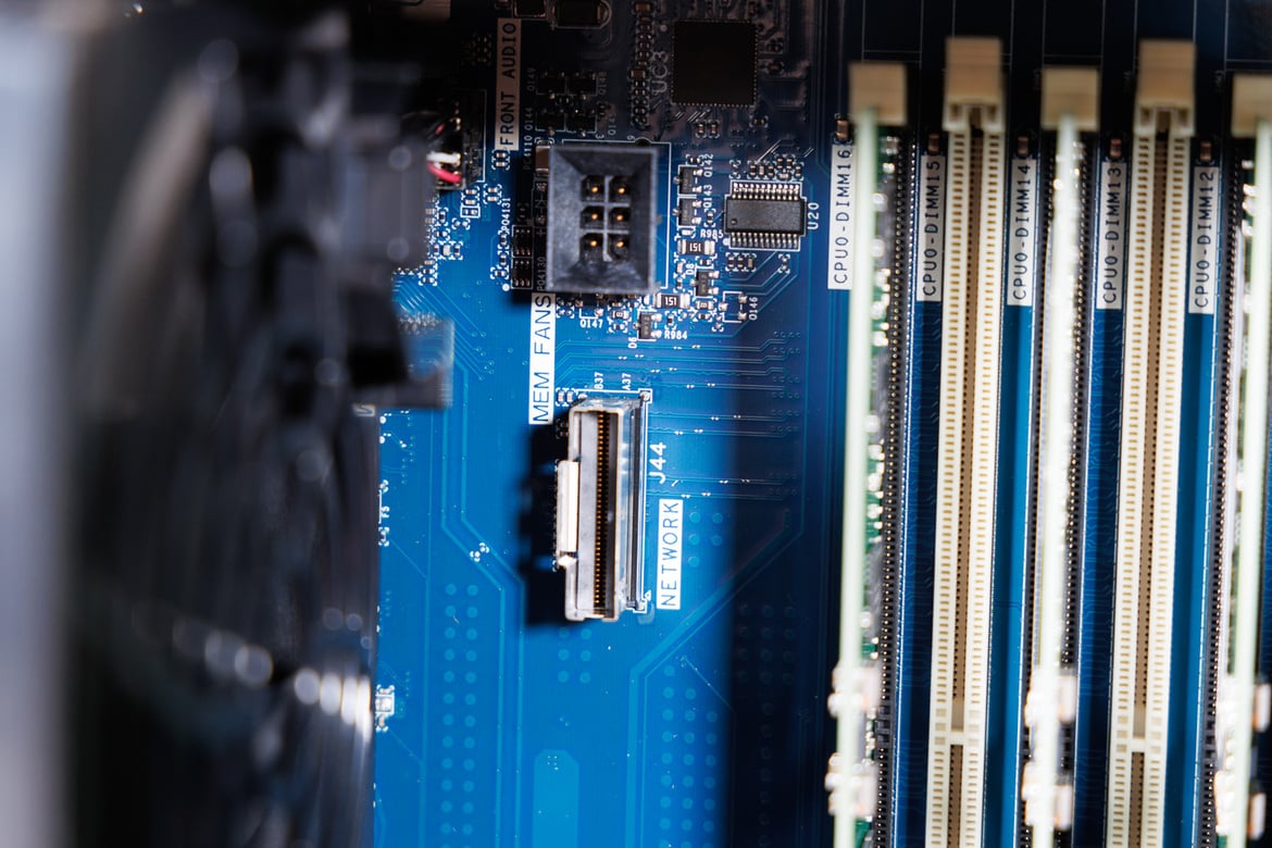 HP Z8 Fury G5 Workstation Review: Xeon W & Quad RTX A6000 Power