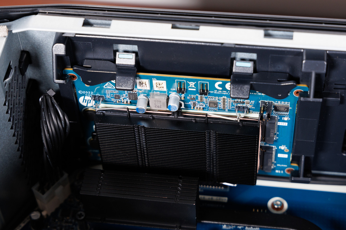 HP Z8 Fury G5 Workstation Review: Xeon W & Quad RTX A6000 Power