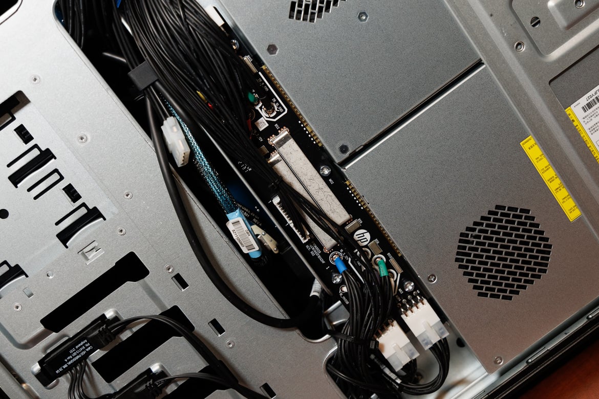 HP Z8 Fury G5 Workstation Review: Xeon W & Quad RTX A6000 Power