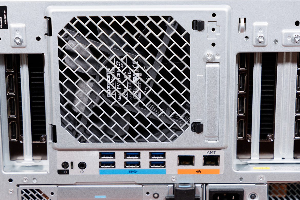 HP Z8 Fury G5 Workstation Review: Xeon W & Quad RTX A6000 Power