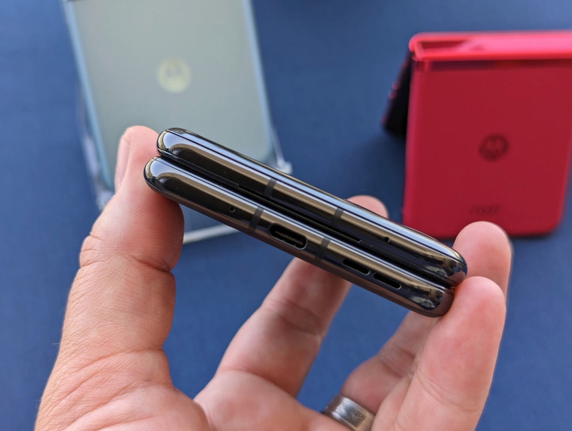 Motorola Razr+ (2023) Review: The Folding Flip Phone, Reinvented