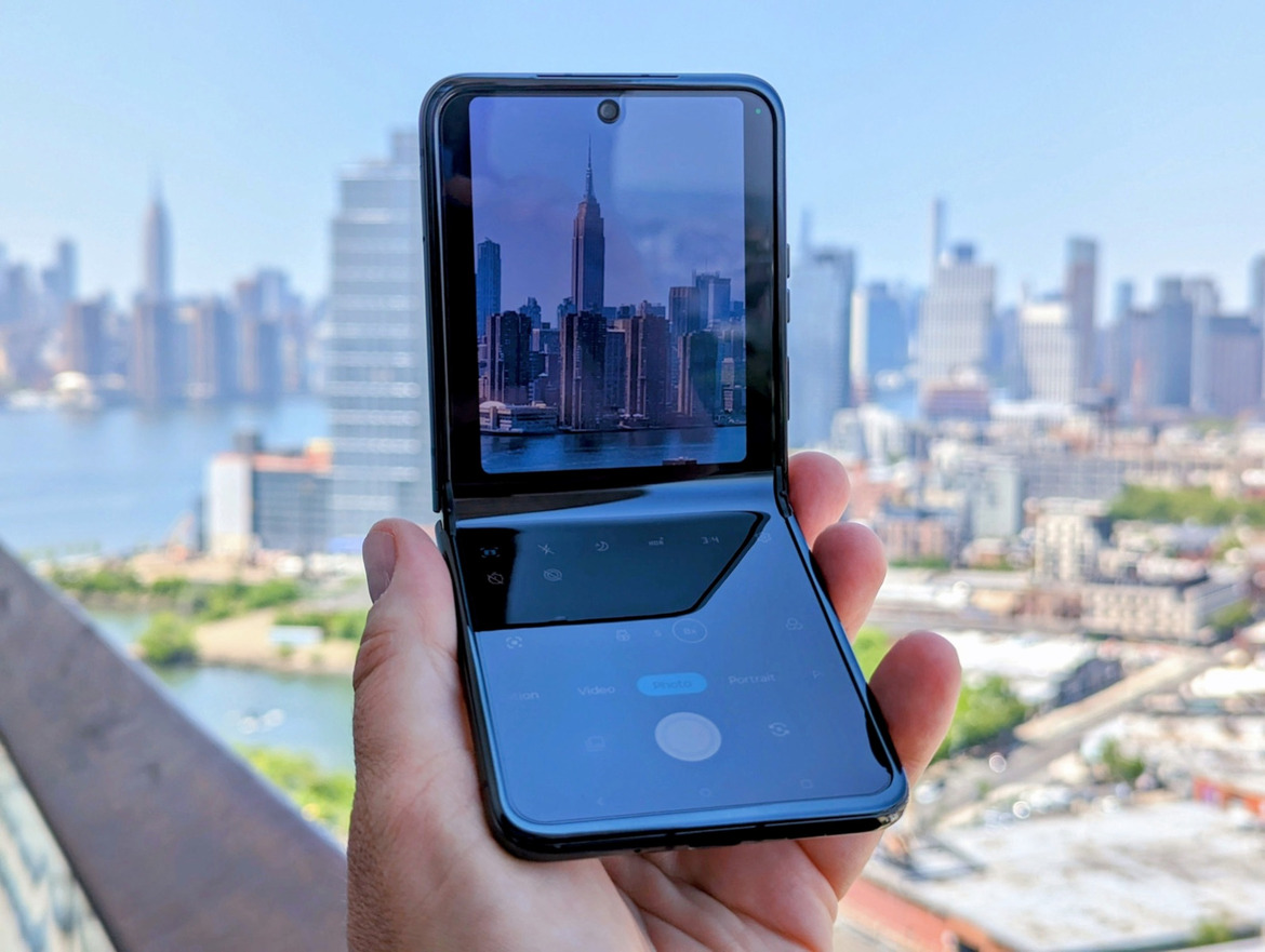 Motorola Razr+ (2023) Review: The Folding Flip Phone, Reinvented