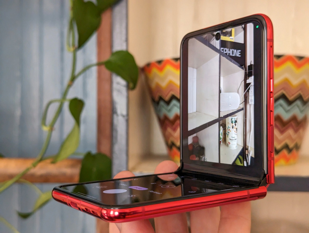 Motorola Razr+ (2023) Review: The Folding Flip Phone, Reinvented