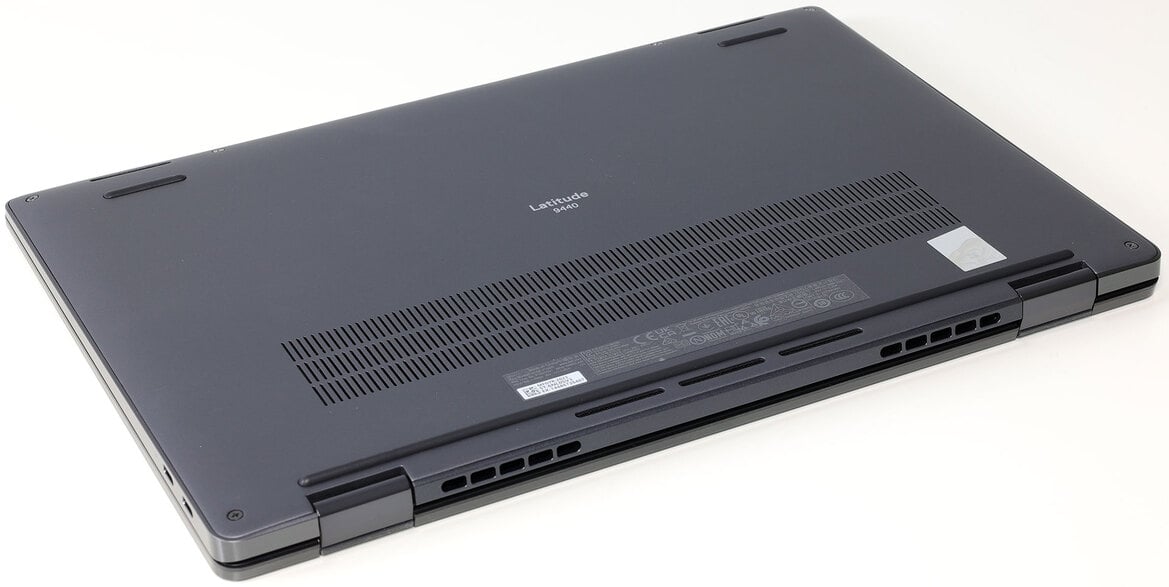 Dell Latitude 9440 Review: 14-Inch 2-In-1 Laptop Superiority