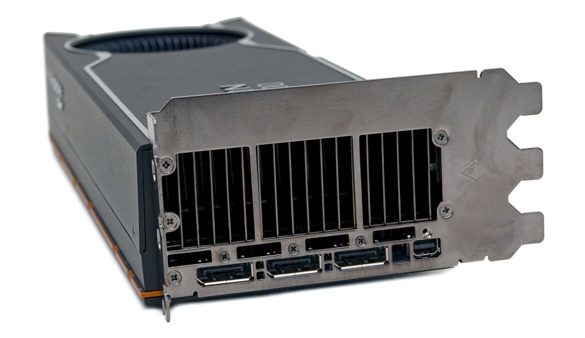 AMD Radeon Pro W7900 And W7800 Review: Potent Pro-Vis Graphics Punch