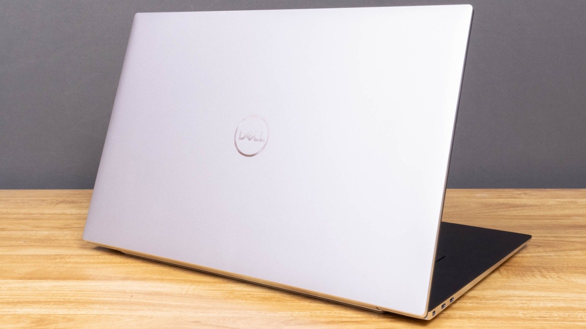 Dell XPS 17 (9730) Review: A High-Performance, Gorgeous Laptop
