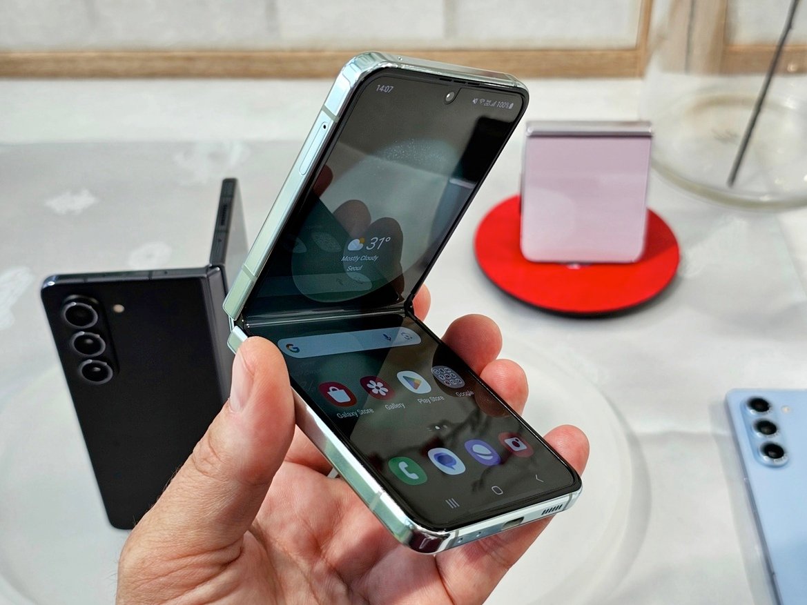 Samsung Galaxy Z Flip5 And Z Fold5 Hands-On: Refining The Folding Phone Formula