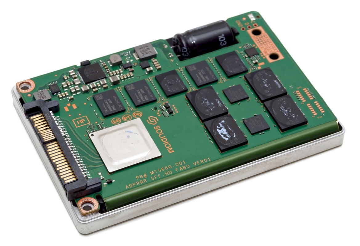 Solidigm D5-P5336 SSD Review: Monster 61TB Data Center Storage