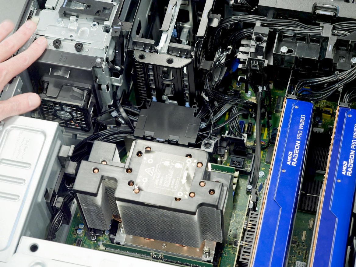 AMD Threadripper Pro 7000 Debut: 96-Core Zen 4 CPU Benchmarked