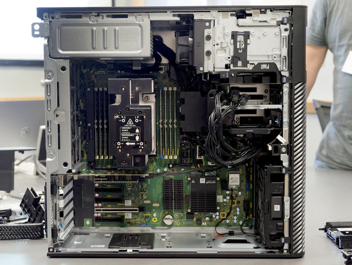 AMD Threadripper Pro 7000 Debut: 96-Core Zen 4 CPU Benchmarked