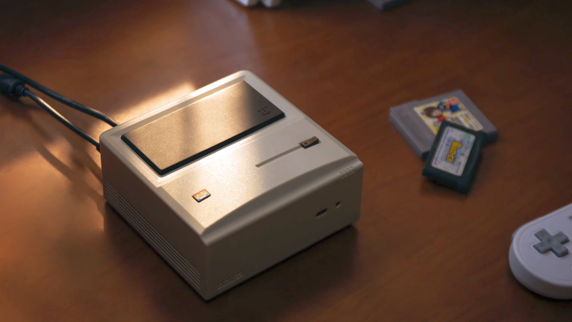 Ayaneo Retro Mini PC AM01 Review: Cool, Compact, Computing Fun