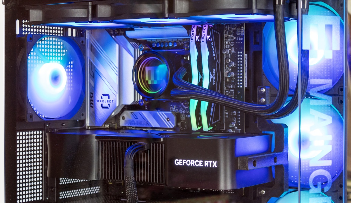 Maingear ZERO Gaming PC Review: The Cleanest Desktop PC Ever