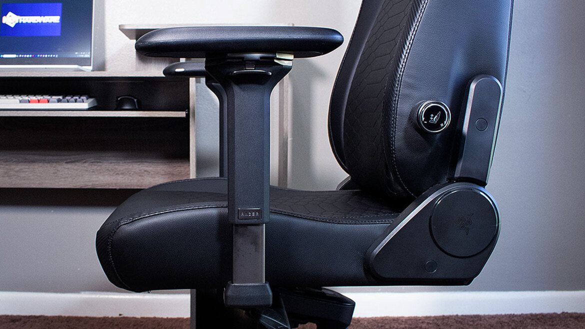 Razer Iskur V2 Gaming Chair Review: Dialing Into Your Comfort Zone