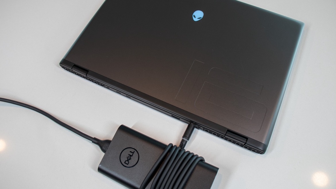 Alienware m16 R2 Review: A Multi-Purpose Sleeper Gaming Laptop