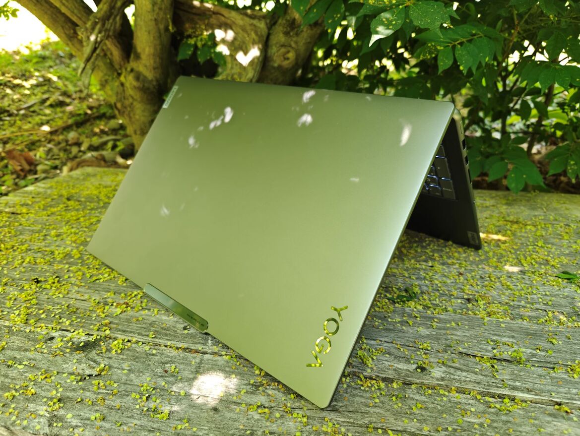 Lenovo Yoga Pro 9i Laptop Review: Great Performance, Killer Display