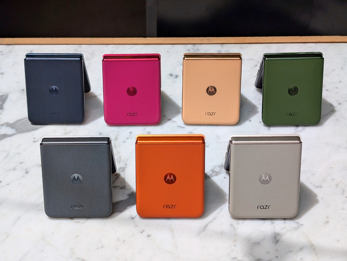 Motorola Razr+ And Razr (2024) Hands-On: Big Flip Phone Update, Same Price