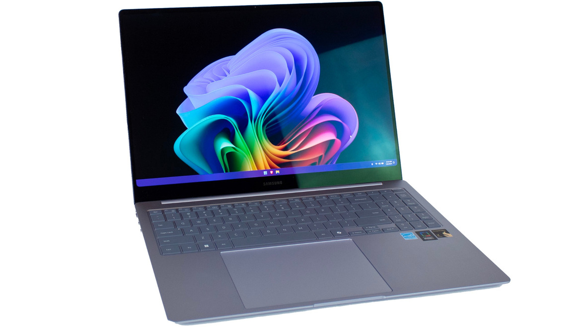 Samsung Galaxy Book4 Edge Review: Snapdragon X Elite Screams
