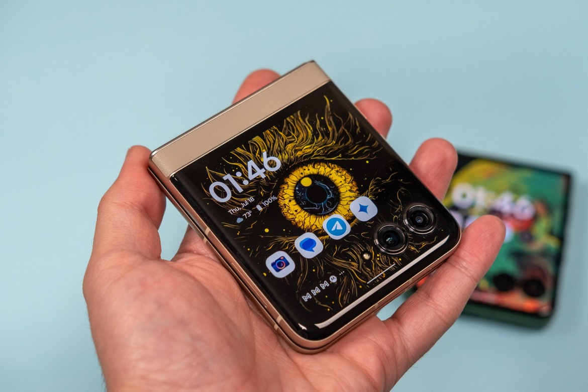 Motorola Razr And Razr+ (2024) Review: Phenomenal Flip Phones