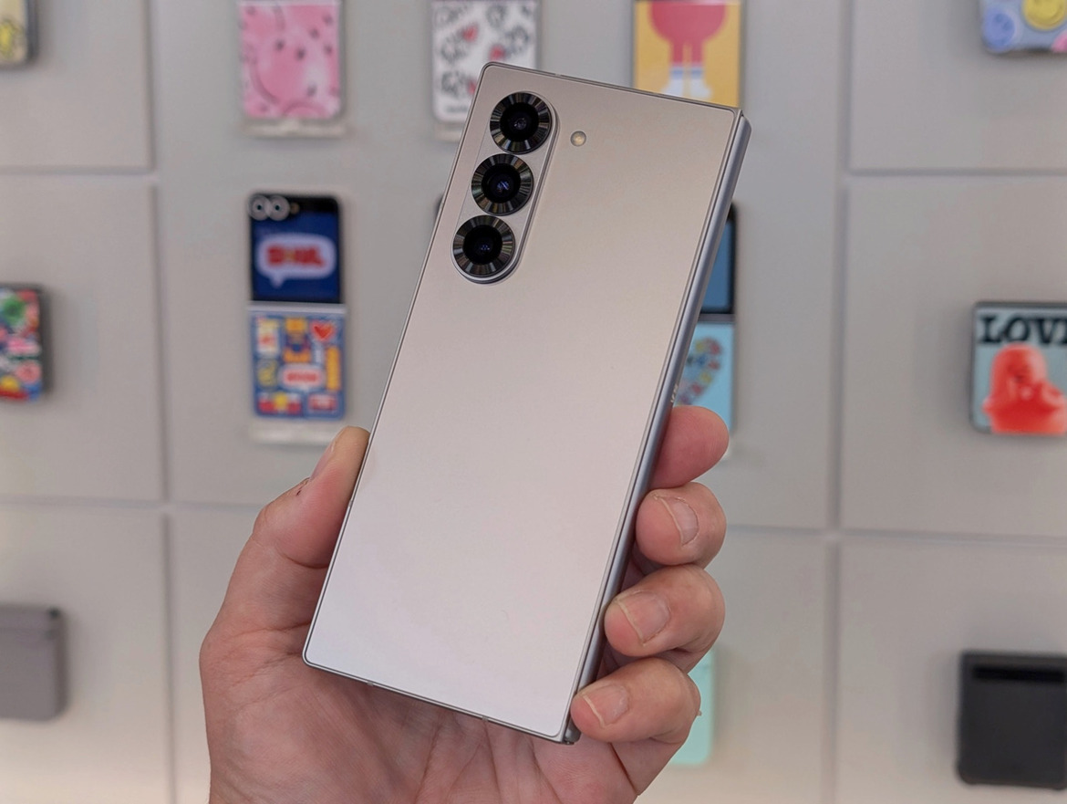 Samsung Galaxy Z Fold6 Review: Refinement Amid Strong Competition