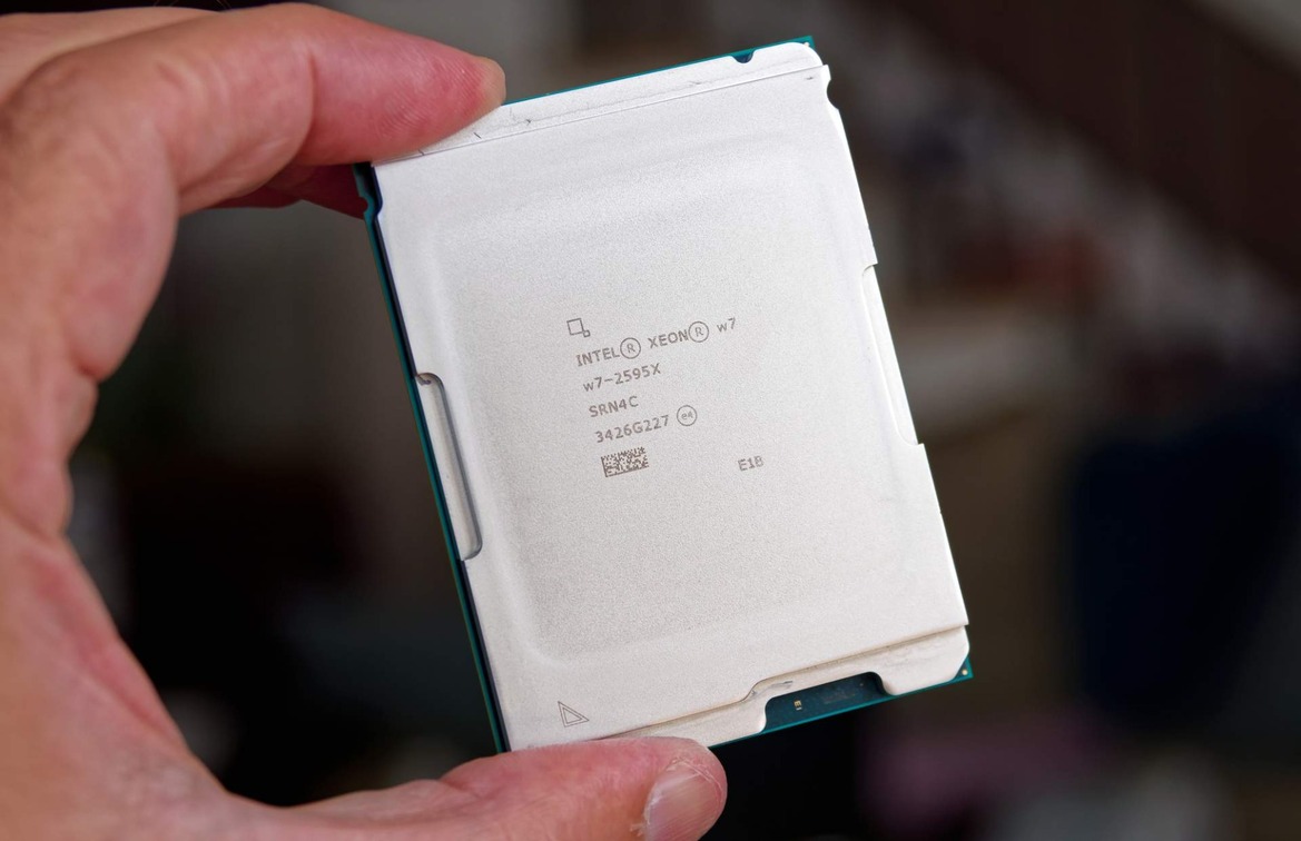 Intel Xeon w7-2595x Review: All P-Core Pro Workstation Power