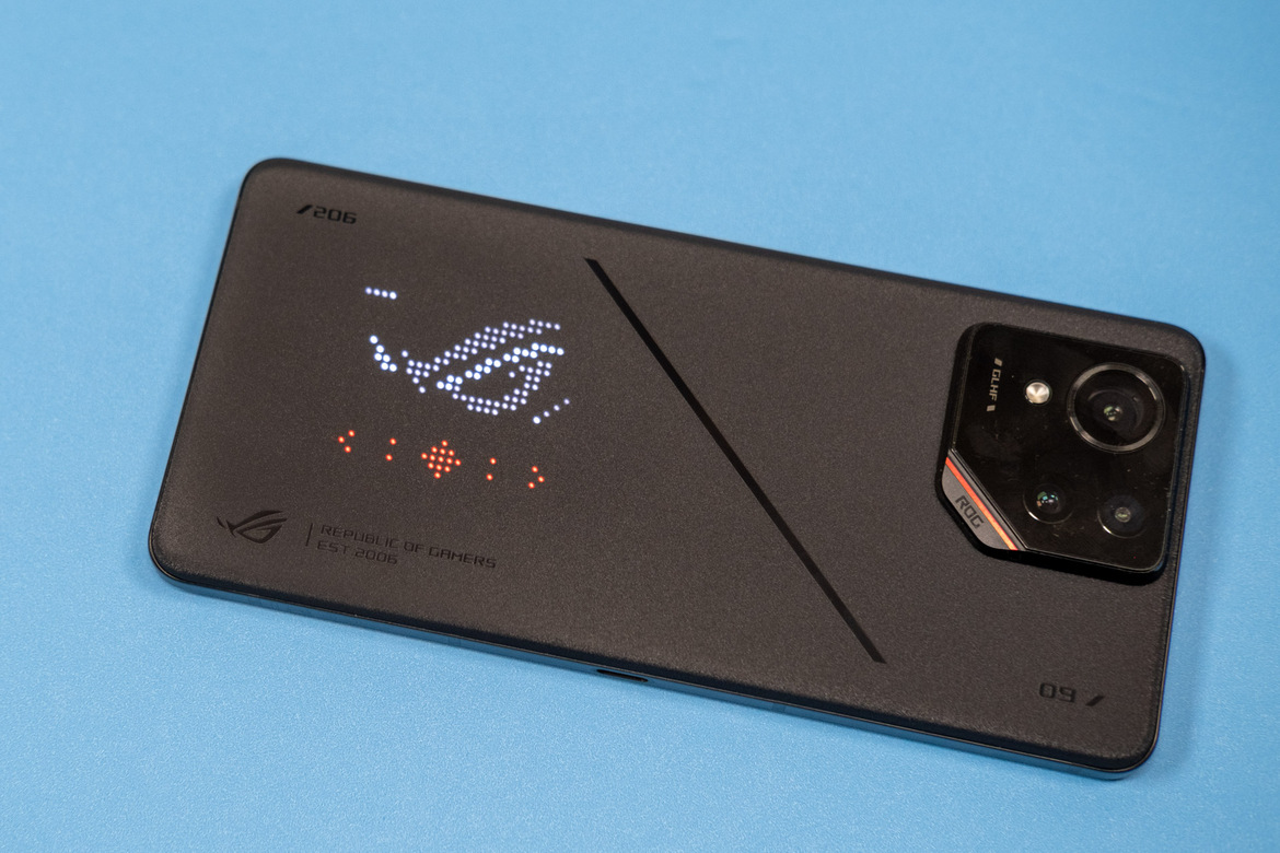 Asus ROG Phone 9 Pro Review: Snapdragon 8 Elite Mobile Gaming Unleashed