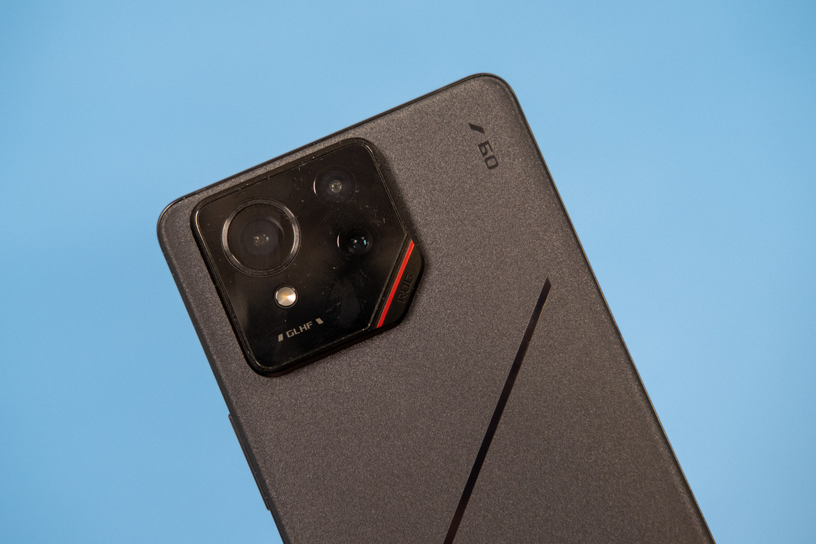 Asus ROG Phone 9 Pro Review: Snapdragon 8 Elite Mobile Gaming Unleashed