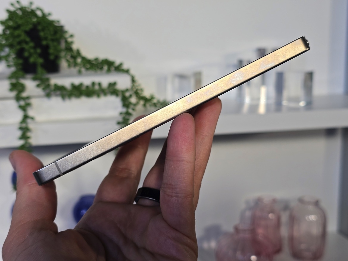 Hands-On With Samsung's Galaxy S25 Ultra, S25 Plus And S25, LIVE At Unpacked 2025