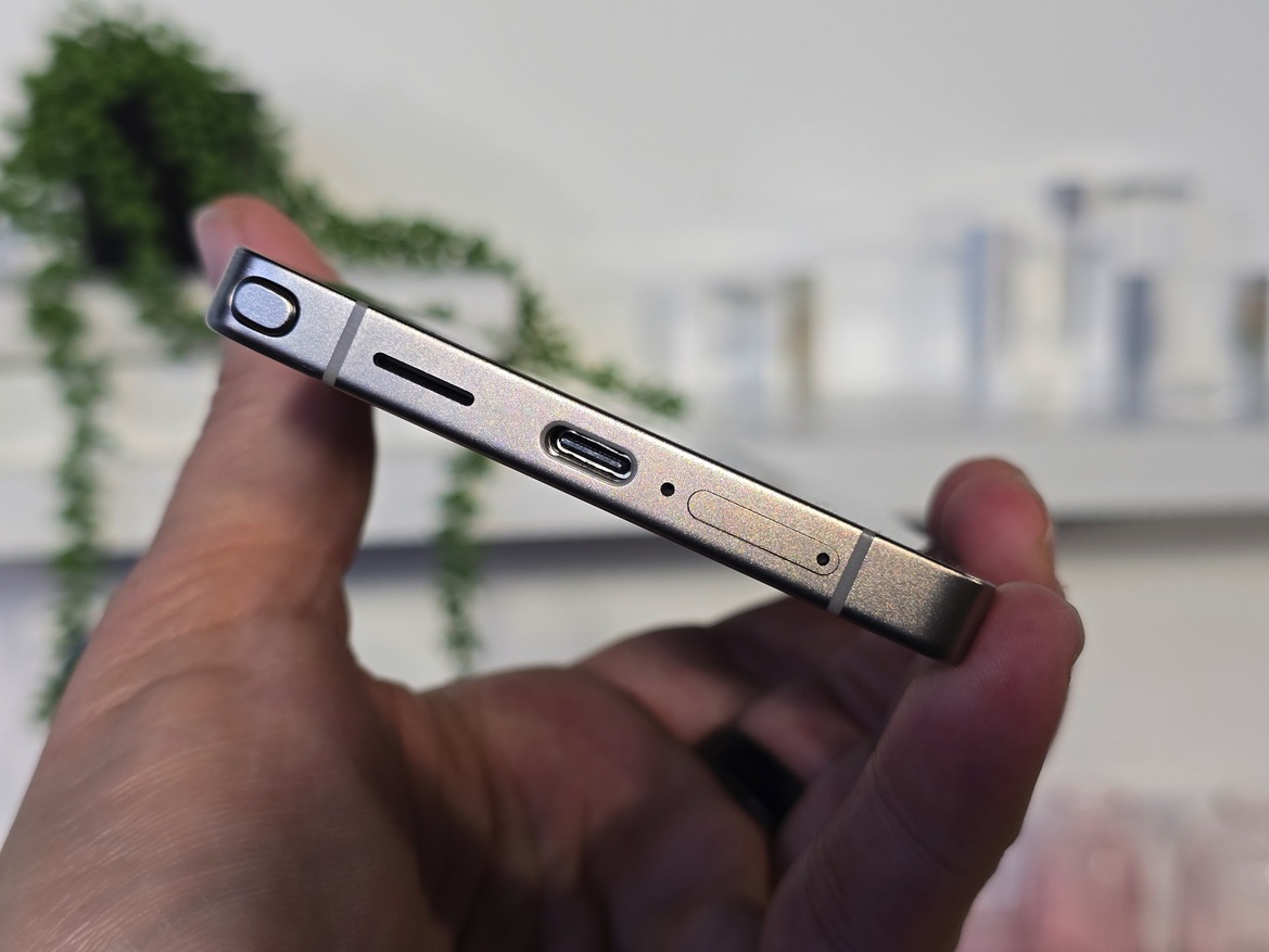 Hands-On With Samsung's Galaxy S25 Ultra, S25 Plus And S25, LIVE At Unpacked 2025