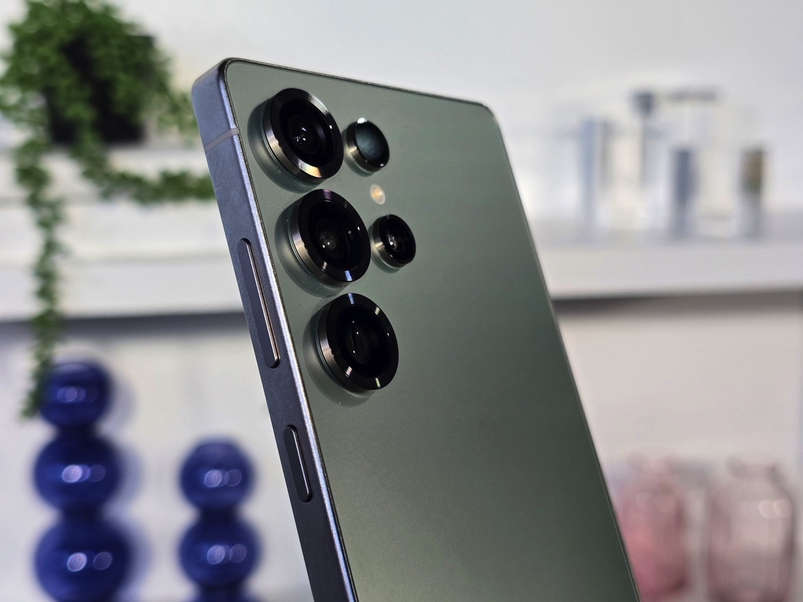 Hands-On With Samsung's Galaxy S25 Ultra, S25 Plus And S25, LIVE At Unpacked 2025