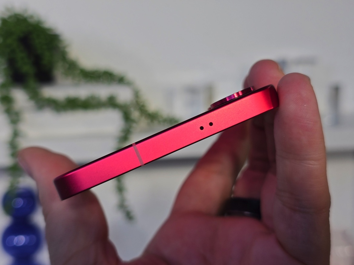 Hands-On With Samsung's Galaxy S25 Ultra, S25 Plus And S25, LIVE At Unpacked 2025