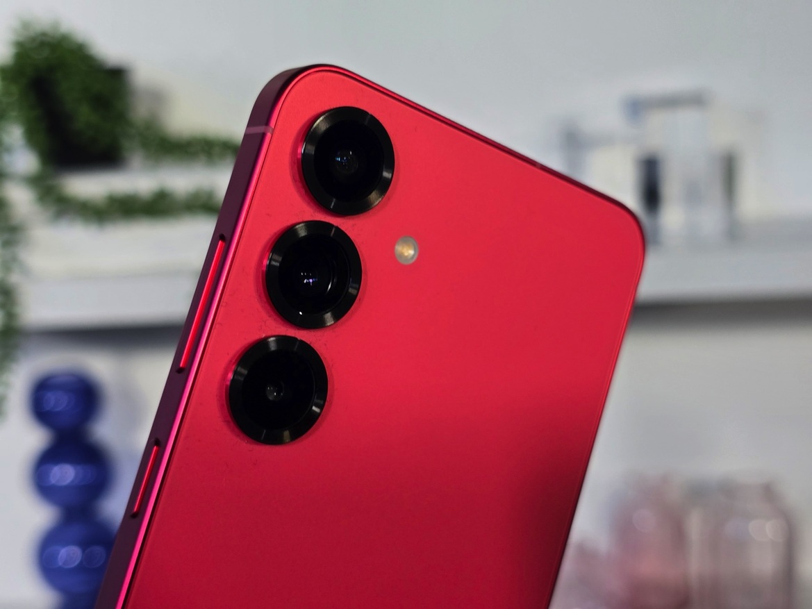 Hands-On With Samsung's Galaxy S25 Ultra, S25 Plus And S25, LIVE At Unpacked 2025