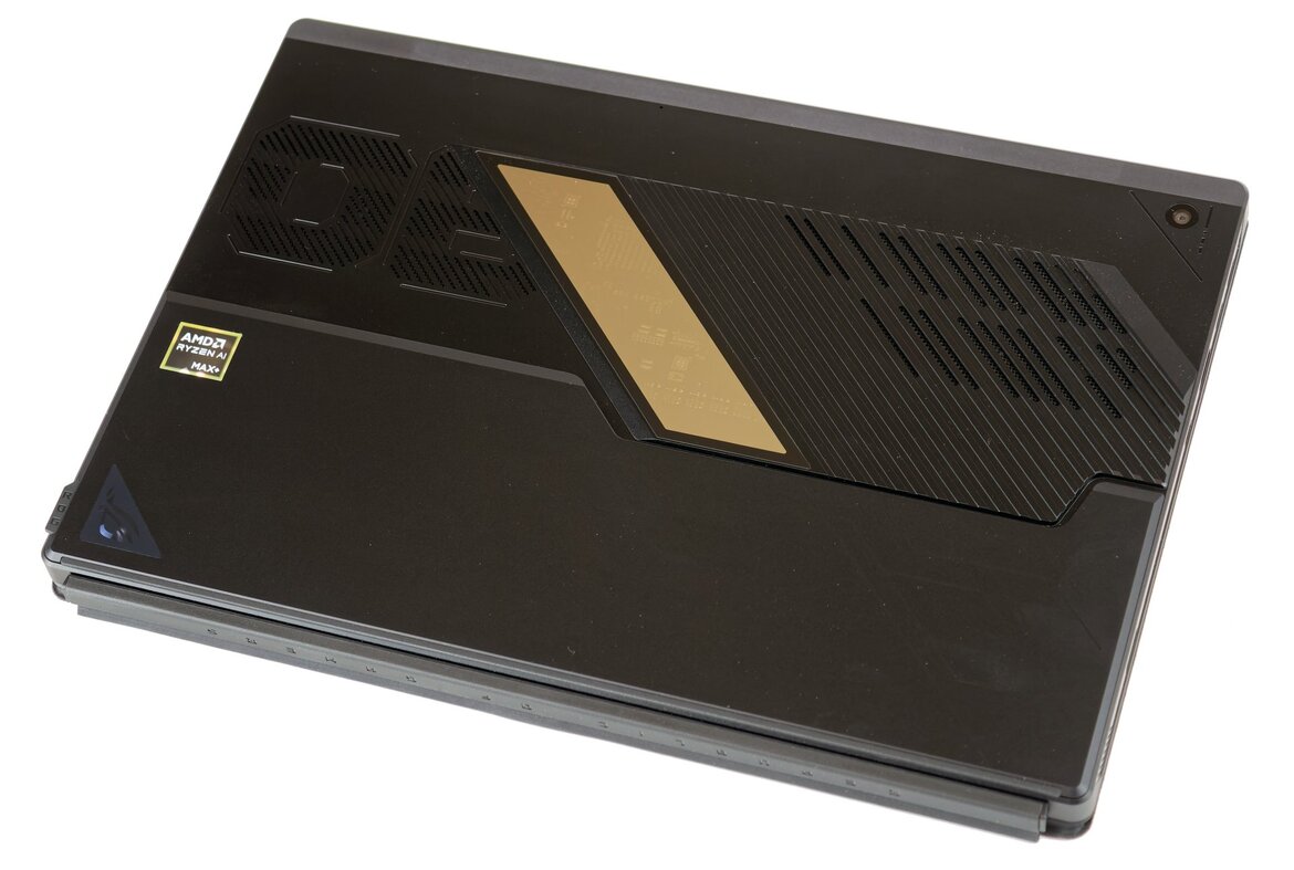 ASUS ROG Flow Z13 Review: AMD Strix Halo Is A Potent Beast