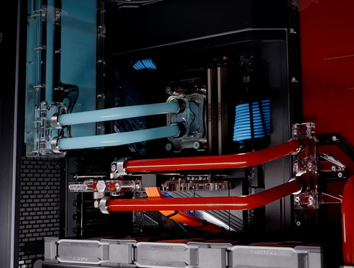 Maingear Apex Force Gaming PC: A Custom Liquid-Cooled Masterpiece