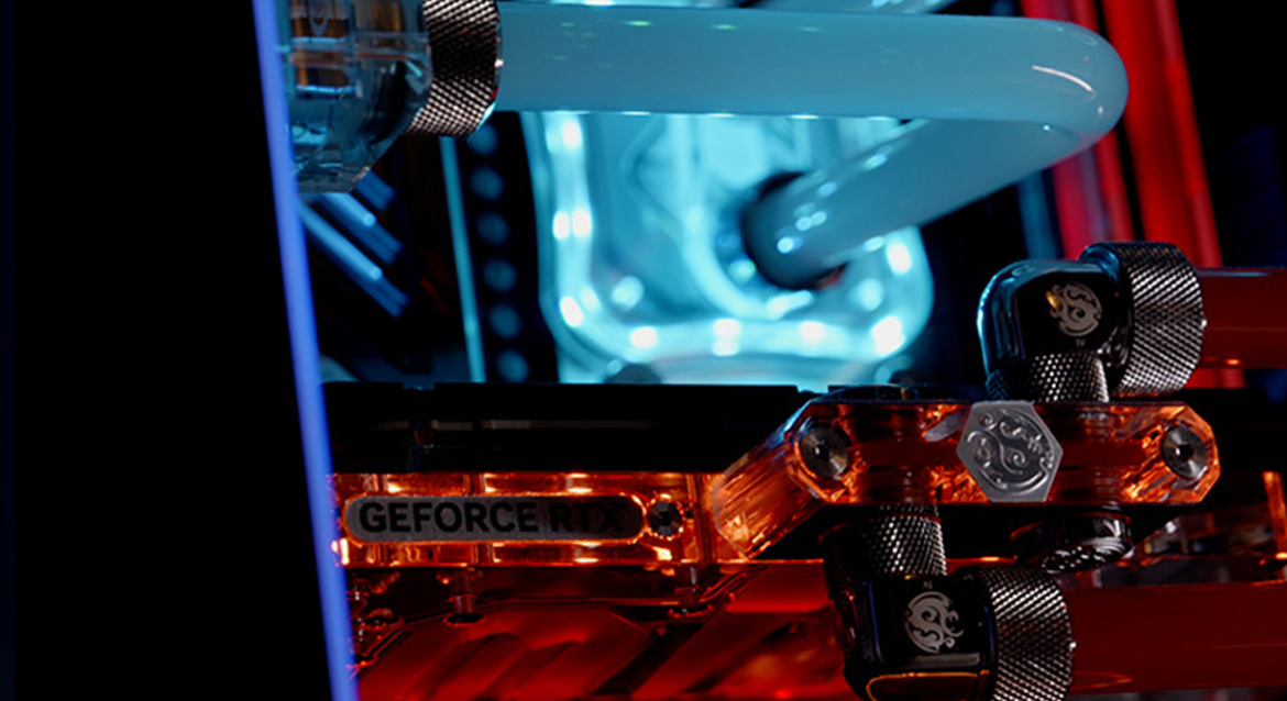 Maingear Apex Force Gaming PC: A Custom Liquid-Cooled Masterpiece