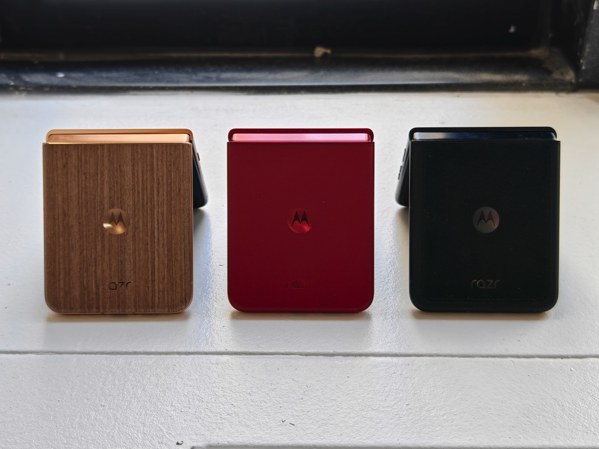 Moto Razr Ultra (2025) Review: A Masterful Folding Flip Phone