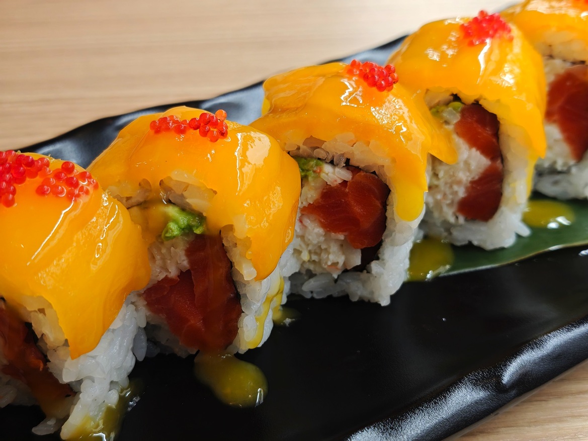 Moto Razr Ultra (2025) Review: A Masterful Folding Flip Phone