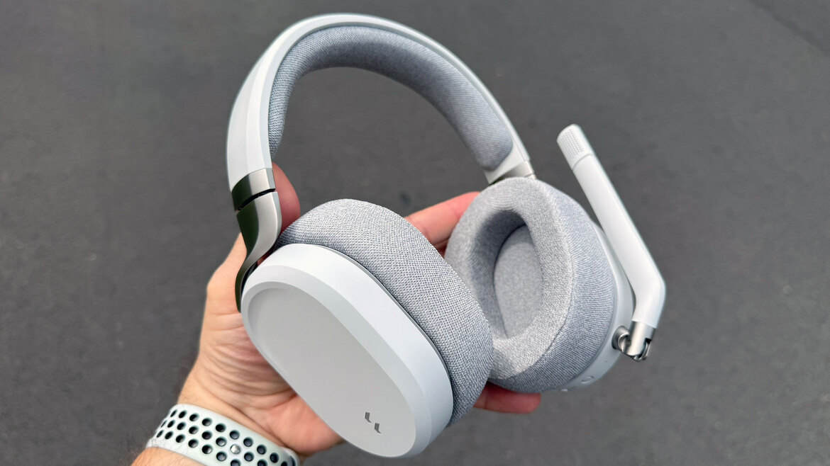 Fractal Design Scape Headset Review: Elegant And Versatile Audio