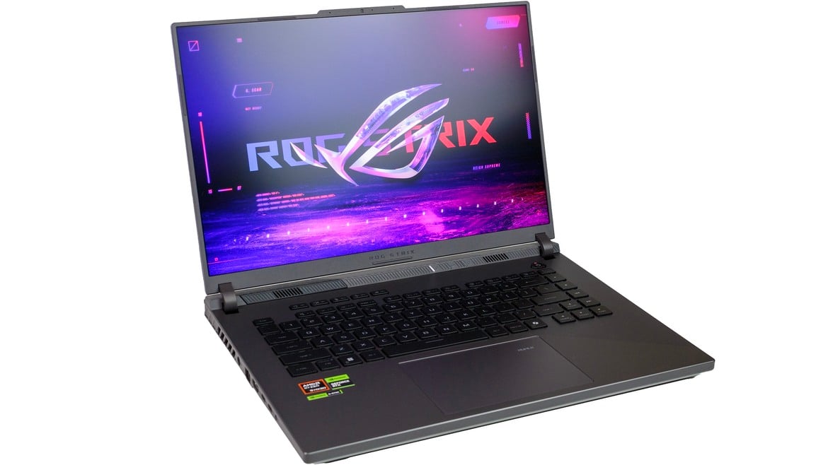 ASUS ROG Strix G16 Review: Balanced Performance Meets Gaming Value