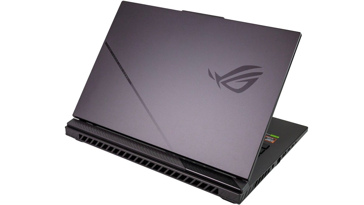 ASUS ROG Strix G16 Review: Balanced Performance Meets Gaming Value