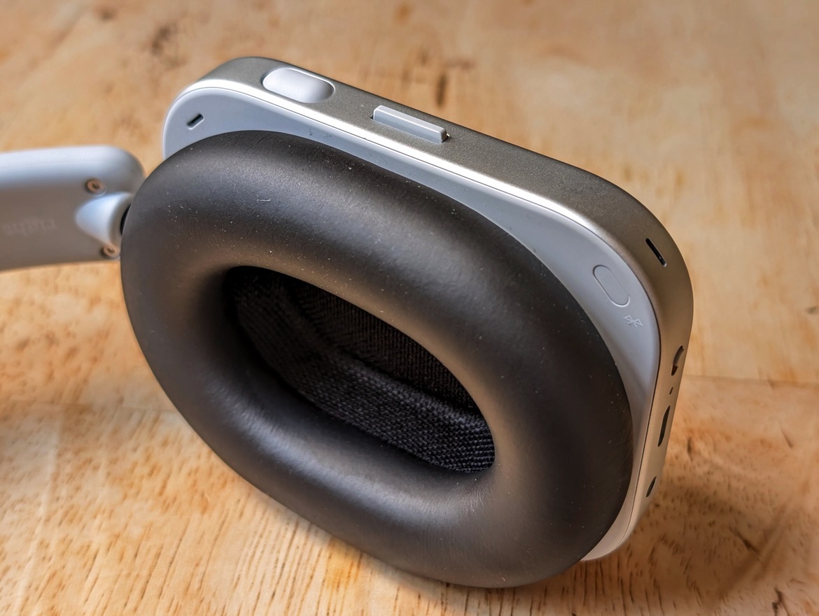 Nothing Headphone (1) Ears-On: An Impressive First Effort