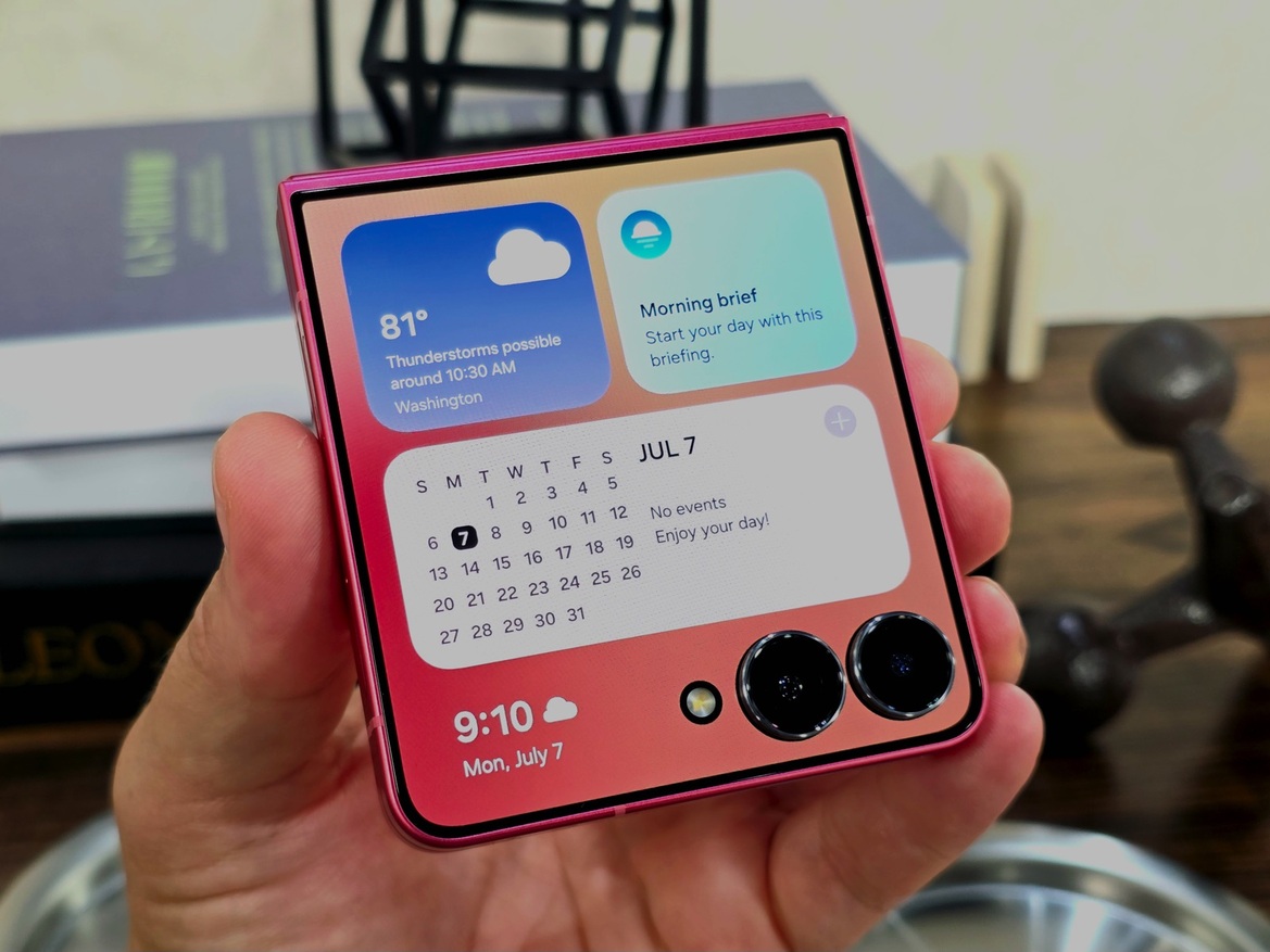 An Exciting Hands-On: Samsung Galaxy Z Fold7, Flip7, Flip7 FE & Watch8 Debut