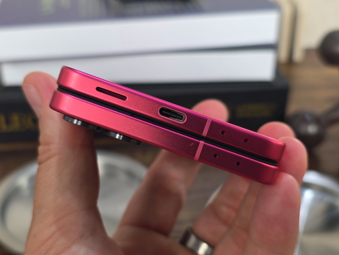 An Exciting Hands-On: Samsung Galaxy Z Fold7, Flip7, Flip7 FE & Watch8 Debut