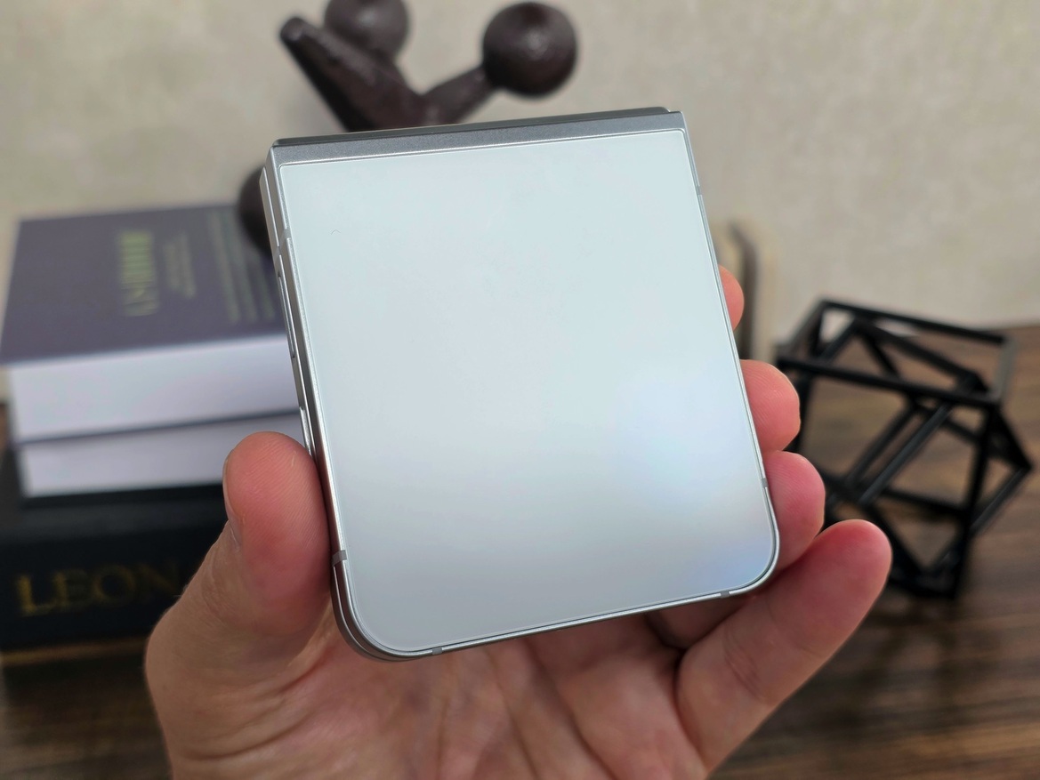 An Exciting Hands-On: Samsung Galaxy Z Fold7, Flip7, Flip7 FE & Watch8 Debut