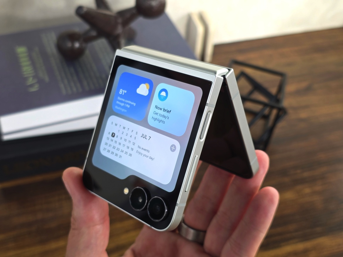 An Exciting Hands-On: Samsung Galaxy Z Fold7, Flip7, Flip7 FE & Watch8 Debut