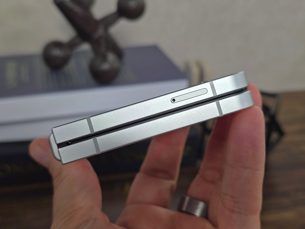 An Exciting Hands-On: Samsung Galaxy Z Fold7, Flip7, Flip7 FE & Watch8 Debut