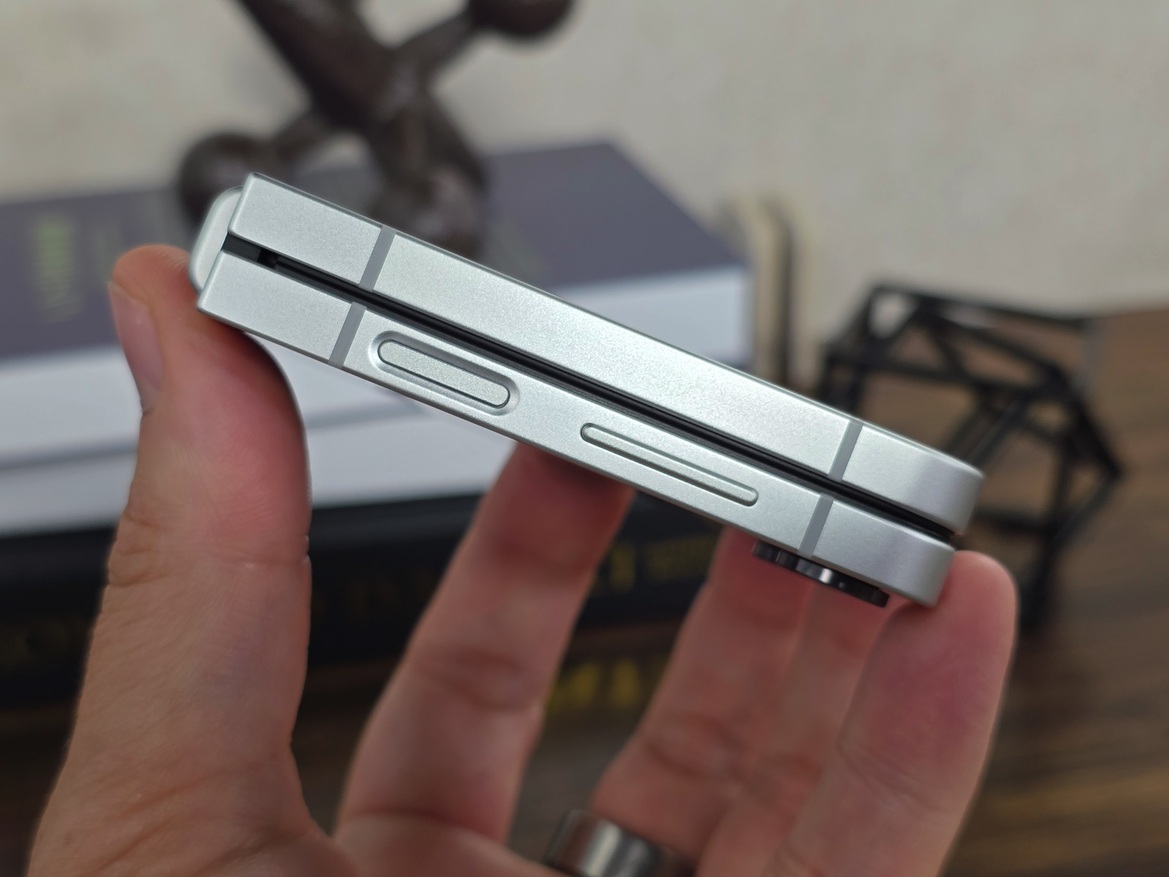 An Exciting Hands-On: Samsung Galaxy Z Fold7, Flip7, Flip7 FE & Watch8 Debut
