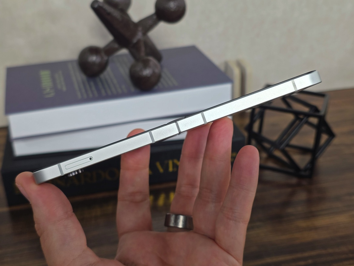 An Exciting Hands-On: Samsung Galaxy Z Fold7, Flip7, Flip7 FE & Watch8 Debut
