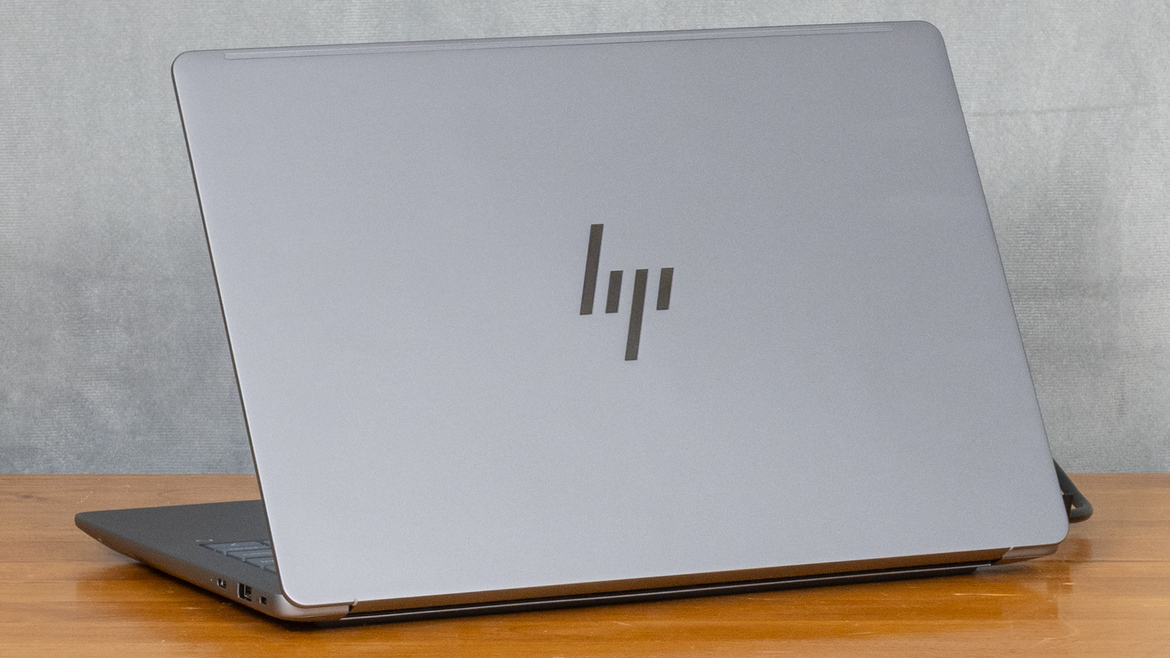 HP ZBook Ultra G1a Review: An AMD Strix Halo Based Portable Powerhouse