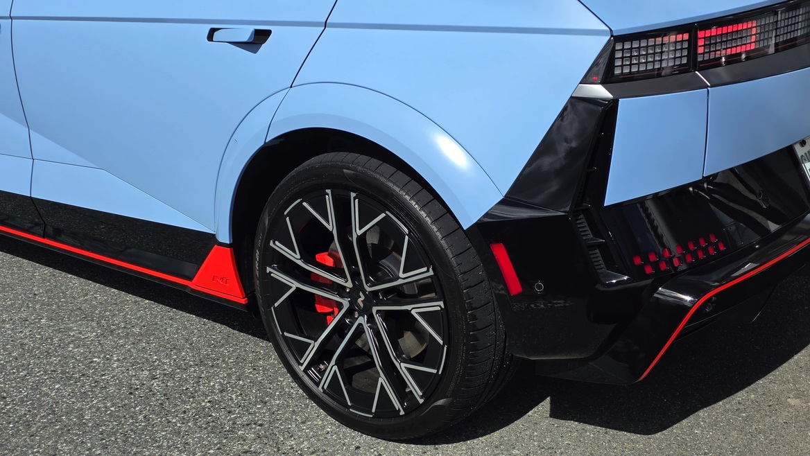 Galaxy Z Fold7 Review: Samsung’s Stunning Folding Phone Revival