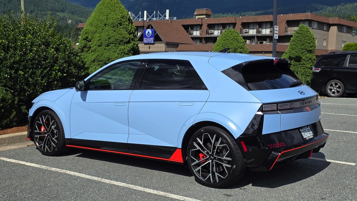 Galaxy Z Fold7 Review: Samsung’s Stunning Folding Phone Revival